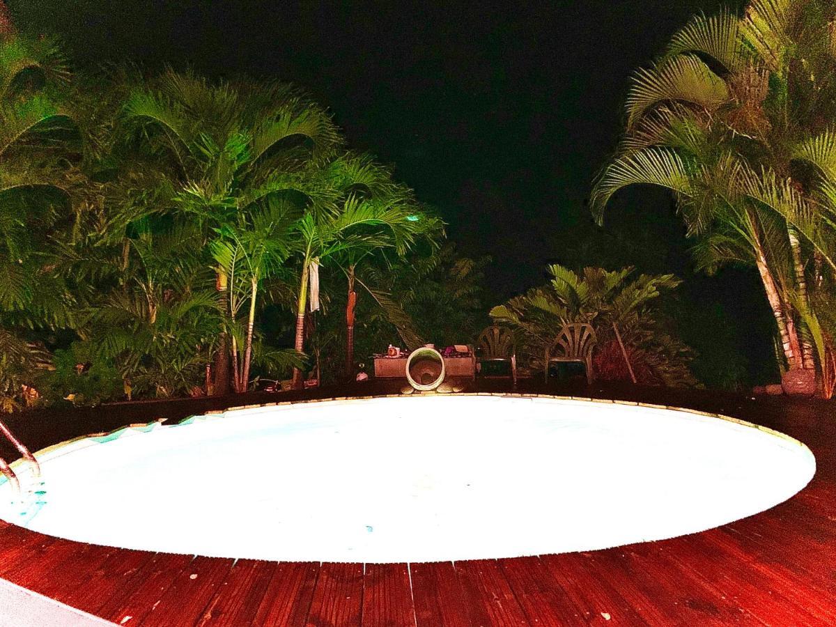 Lodge Pamplemousse Avec Piscine Privative , Dans Parc Calme A 500 M Plage Le Carbet Dış mekan fotoğraf